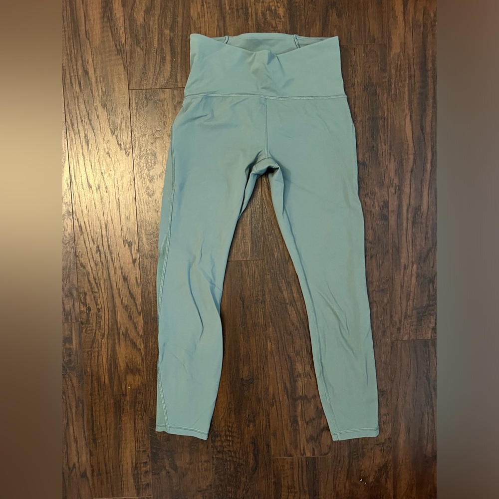 Lululemon cropped leggings
